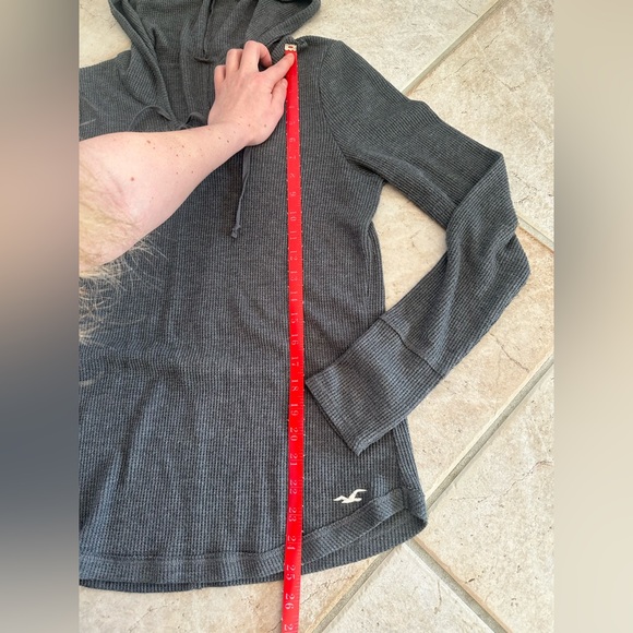 Grey Waffle Hollister Long Sleeve with Hood - Picture 6 of 7